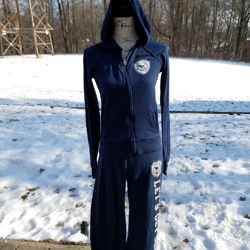 Women's Jogger Set